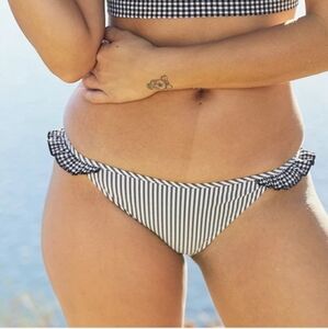 Aerie Seersucker Striped Ruffle Bikini Bottom Sz Medium Black, White, Gray